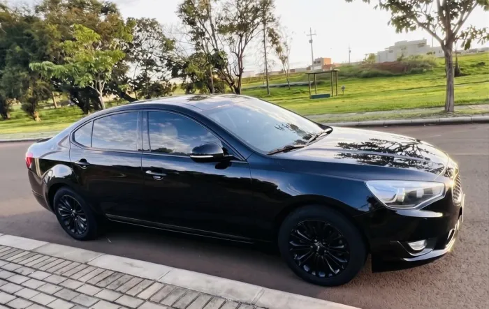 Kia Motors Cadenza EX 3.5 V6 24V 290cv Aut. 2014