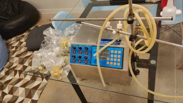 GZL-80 liquid filling machine