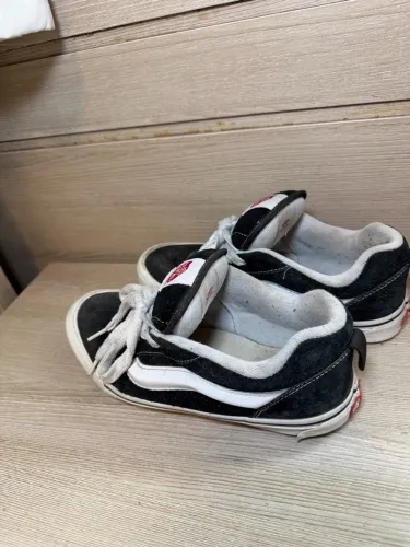 Tênis Vans Knu Skool