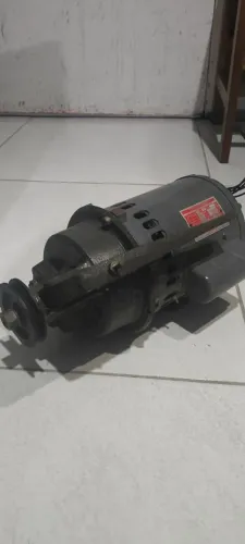 Motor de máquina de costura industrial