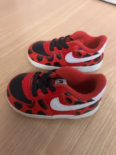 Tênis Nike infantil seminovo