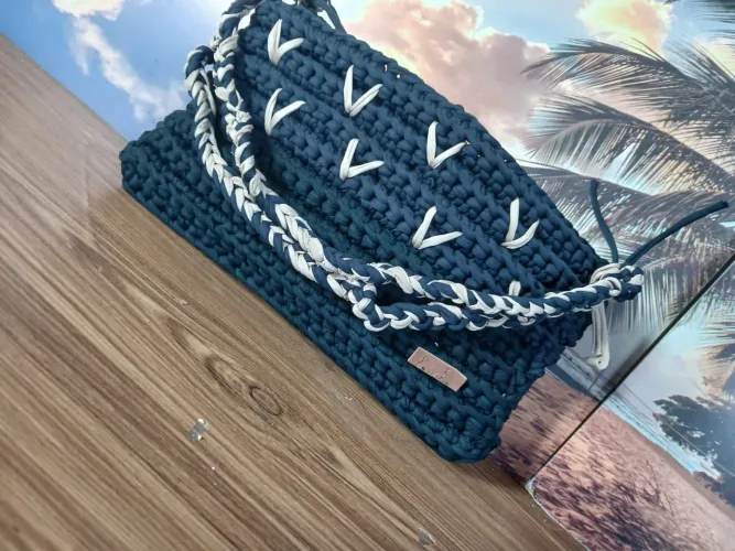 Bolsas de malha crochê