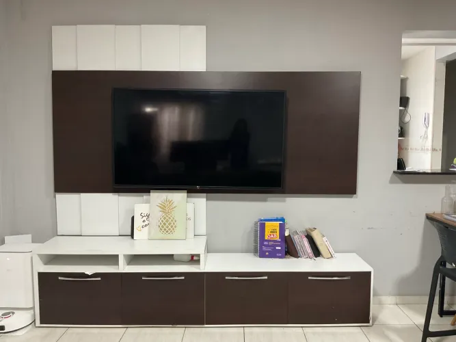 Rack e painel para TV