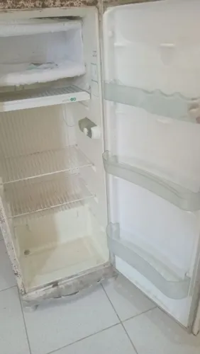 Geladeira degelo seco