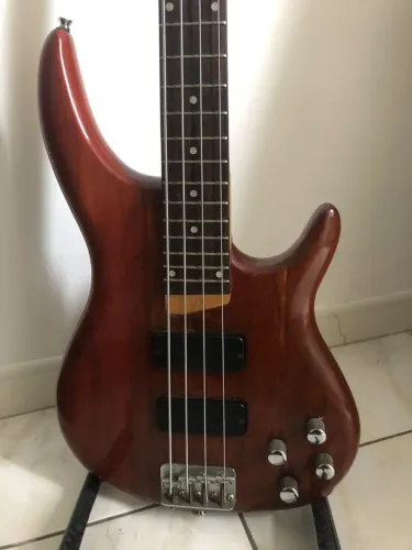 Baixo Precision Bass Shelter seminovo!!!