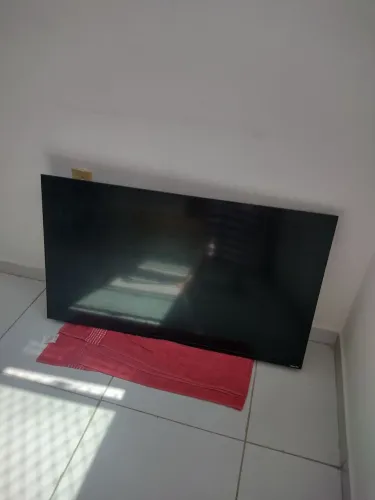 vendo televisão TLC Roku, 43 polegadas