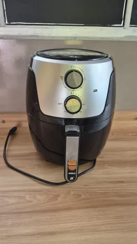 Britânia 4 L 220 w
