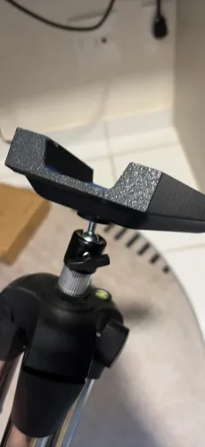 Tripé com adaptador para Starlink Mini