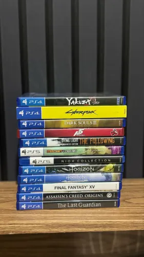 Lote 12 Jogos PS4 + PS5 | Persona 5, Yakuza, Dark Souls, Dying Light, Ratchet
