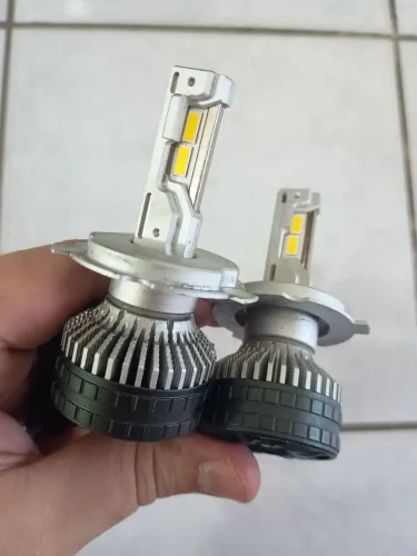 Par super led automotivo h4 k9c plus ( mais forte do mercado ) 40mil lumens ) 40mil lumens