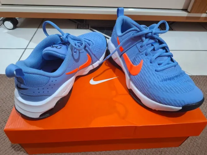 Tênis Nike Zoom Bella 6 Unissex   R$ 480