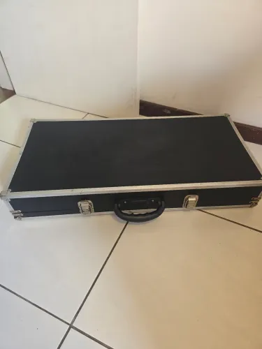 Hard Case Para Pedais 78x38x12 (C x L x A) excelente estado