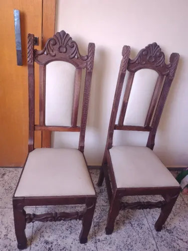 Mesa de 8 cadeiras madeira maciça