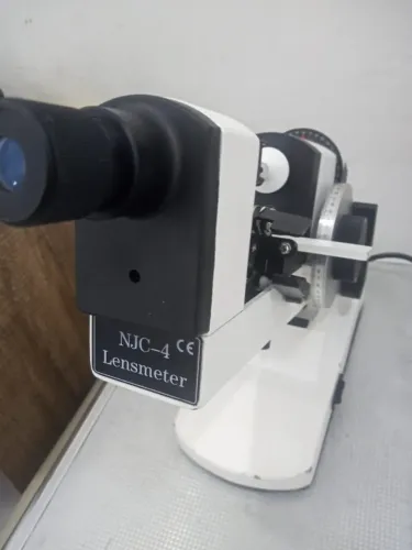 Lensometro Trivolt (110V, 220V e pilha) revisado e calibrado