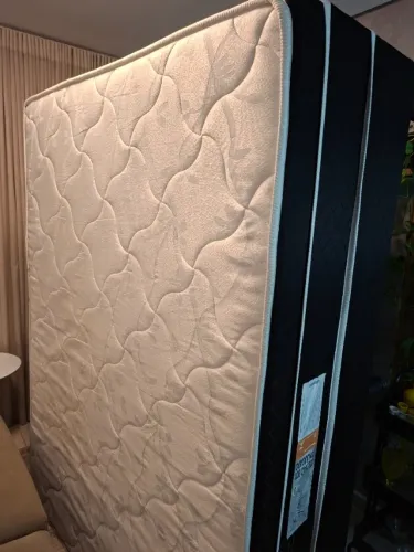 Vendo cama box novissíma