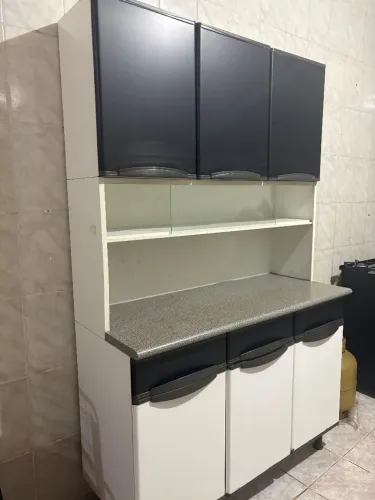 ARMÁRIO DE COZINHA ITATIAIA