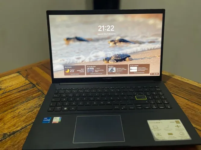 Vende-se notebook