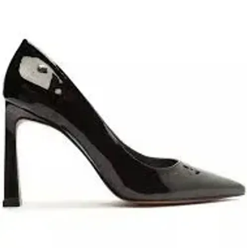 Scarpin Envernizado Com Tag- Preto- Salto: 9,5cm- My Shoes