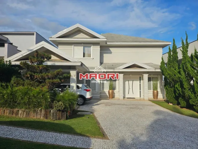 Casa à venda no Condomínio Porto Seguro Village em Valinhos