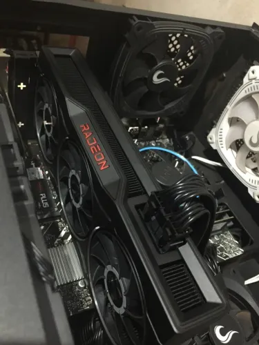 RX 6750 XT Founders Edition