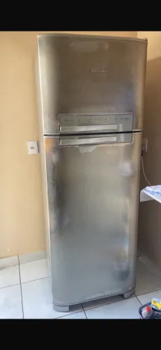 VENDO GELADEIRA ELECTROLUX INOX