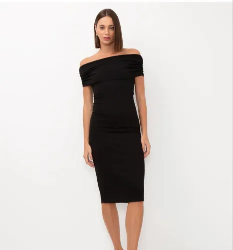 Vestido ombro a ombro Midi