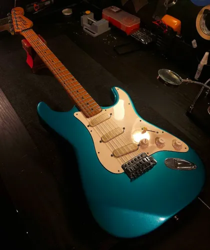Guitarra Dolphin Stratocoaster Era Assale Anos 90 Vintage Verde Azulado Brilhante Original