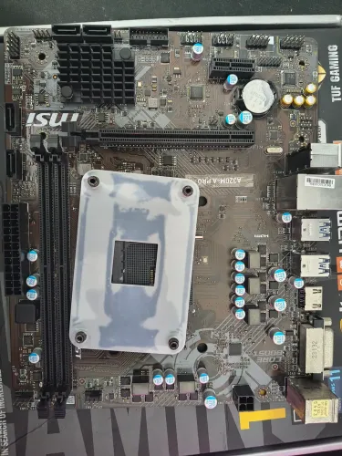 Placa mãe msi a320m a pro funcionando perfeitamente 