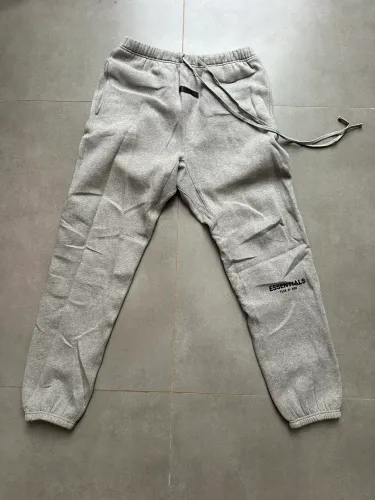 Calça Fear of God Essentials Dark Oatmeal