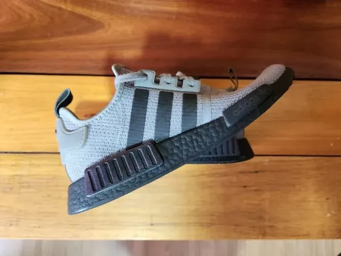 Tenis Adidas NDM R1