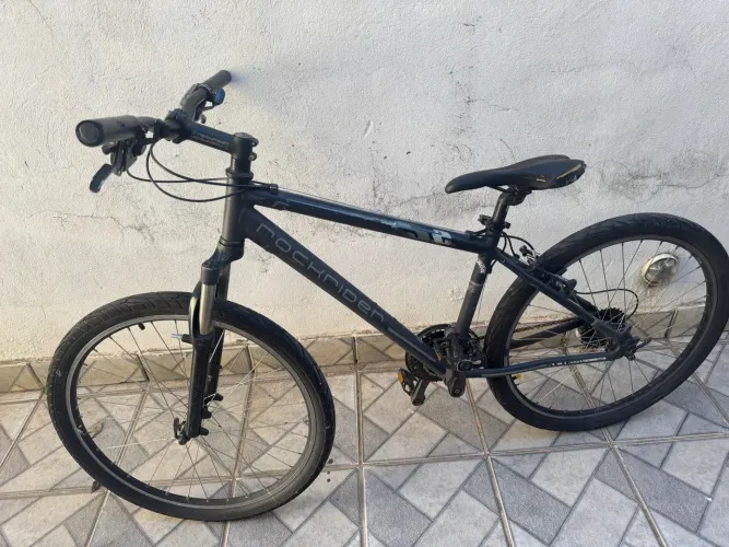 Bicicleta semi nova aro26
