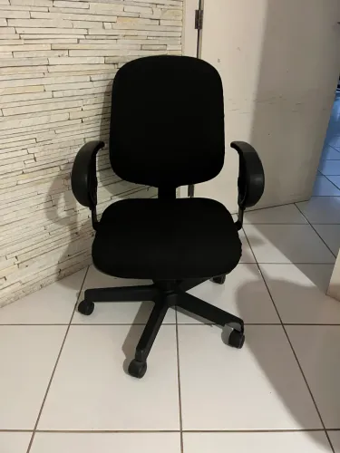 Cadeira de Escritório Confortável à Venda