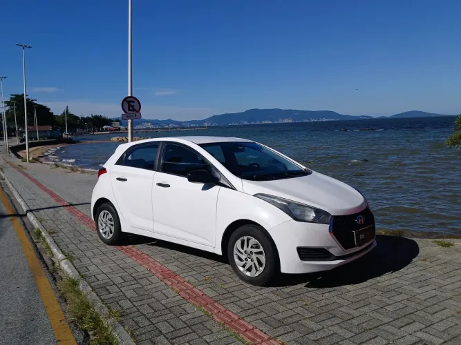 Hyundai HB20 Unique 1.0 Flex 12V Mec. 2019