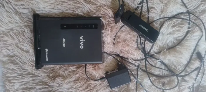 Roteador vivo box 4G Huawei com entrada para antena externa rural