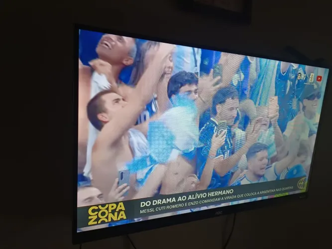 ? Oportunidade! TV 32" Completa com Controle