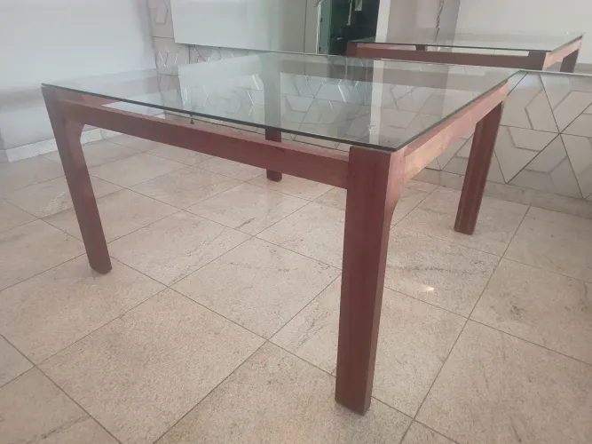 Mesa cerejeira tampo vidro 8 lugares