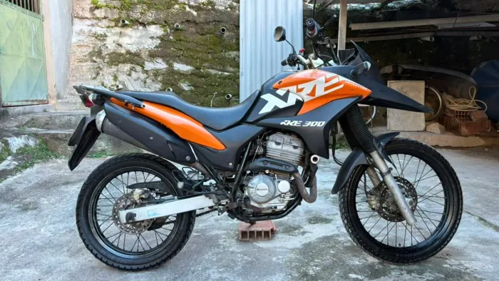 Moto XRE 300