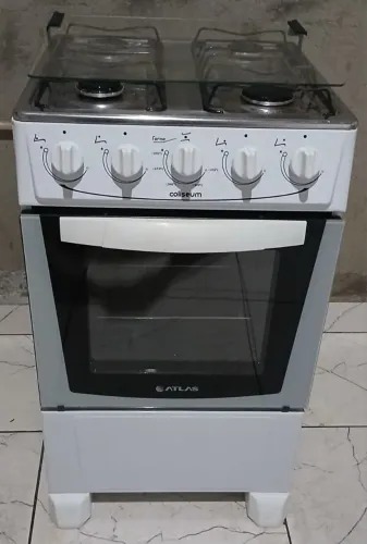 Vendo fogão 4 bocas (atlas)Conservado.