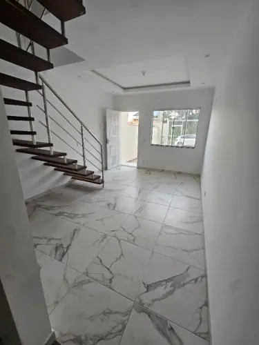 Lindo sobrado de 2 quartos para alugar em Camboriú - Excelente localização!