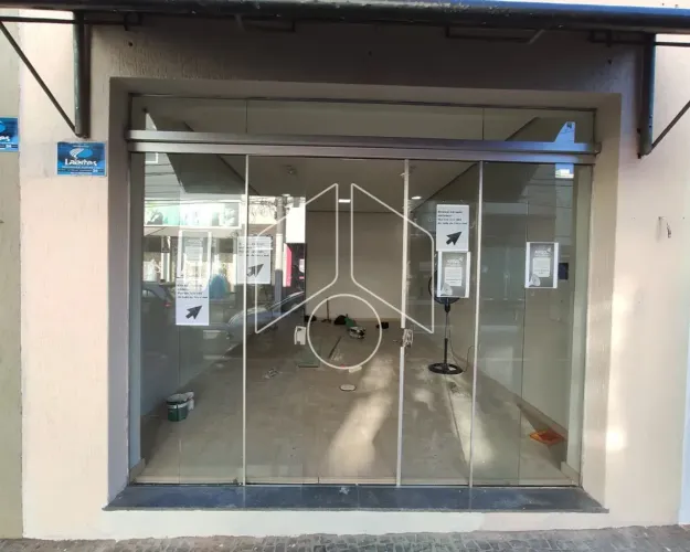 Salão localizado na zona central de Marilia.