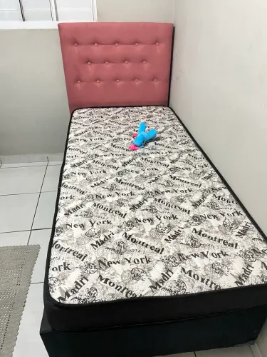 Cama Box Solteiro + Cabeceira Rosa + Colchão - Praticamente Nova