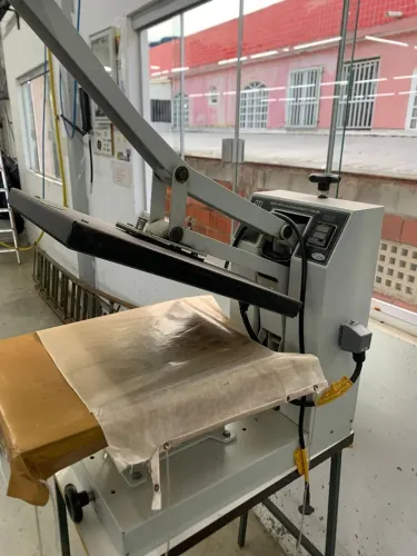 Prensa Térmica Industrial Mogk PTI-4 Profissional