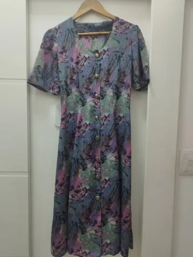 Vestido vintage acinturado levinho