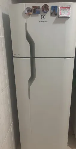Conserto geladeira, freezer balcão máquina de lavar entre outros 