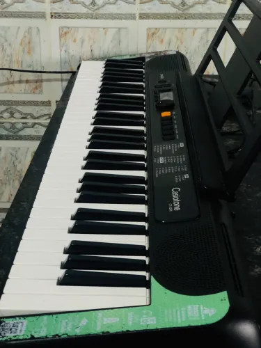 Teclado Casiotone CT-S200