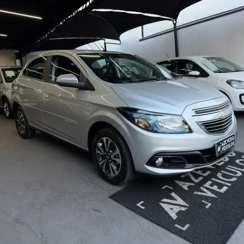 Chevrolet Onix Hatch LTZ 1.4 8V Flex Aut. 4P 2016