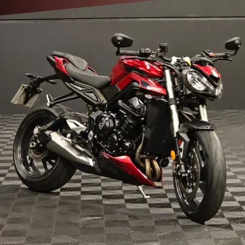 STREET TRIPLE 765 RS 2024 Vermelha