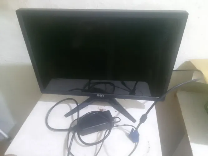 Monitor 19"