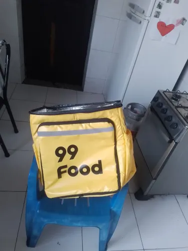 Vendo bag 99 food em perfeito estado