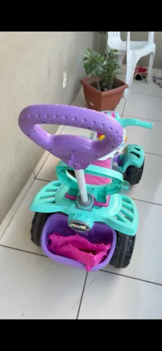 Quadriciclo infantil Maral Menina